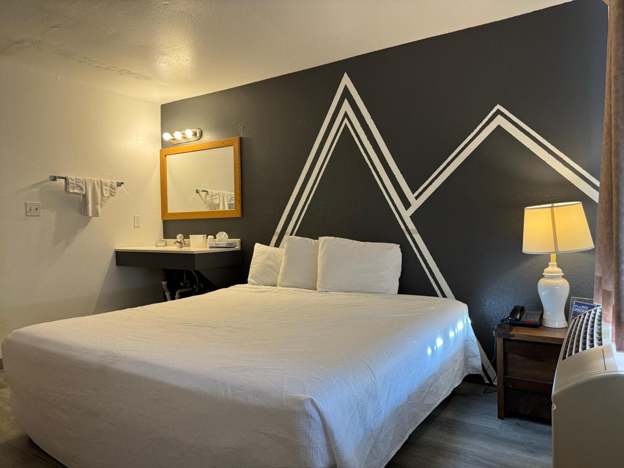 The Junction Hotel And Hostel Durango Exterior photo