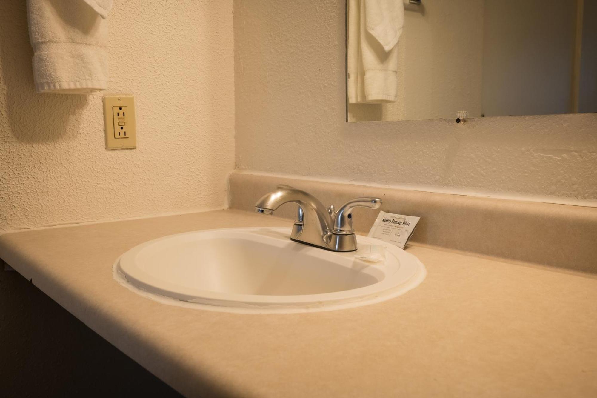 The Junction Hotel And Hostel Durango Room photo
